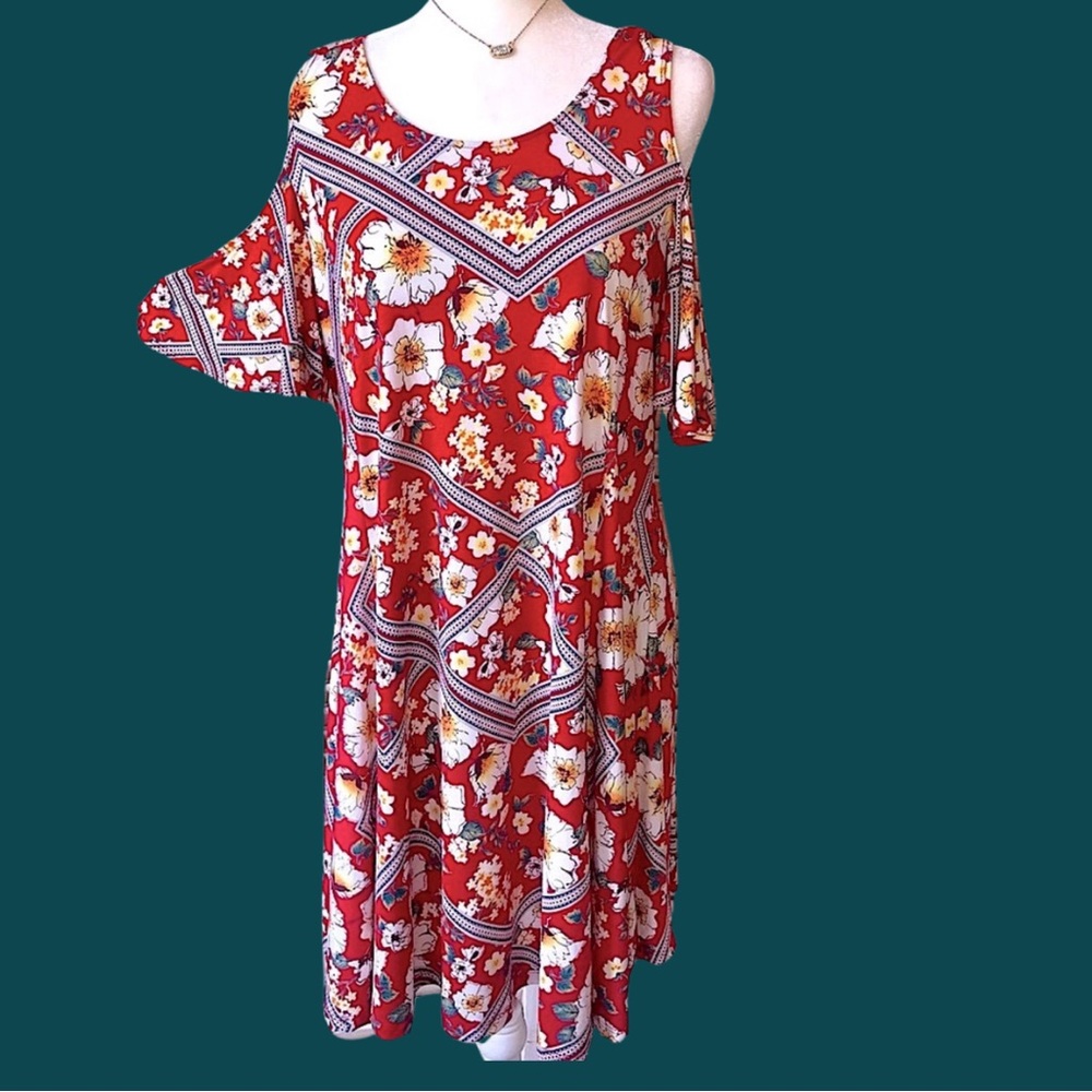 BOUTIQUE ITEM- Red Floral Dress ONLY ONE LEFT